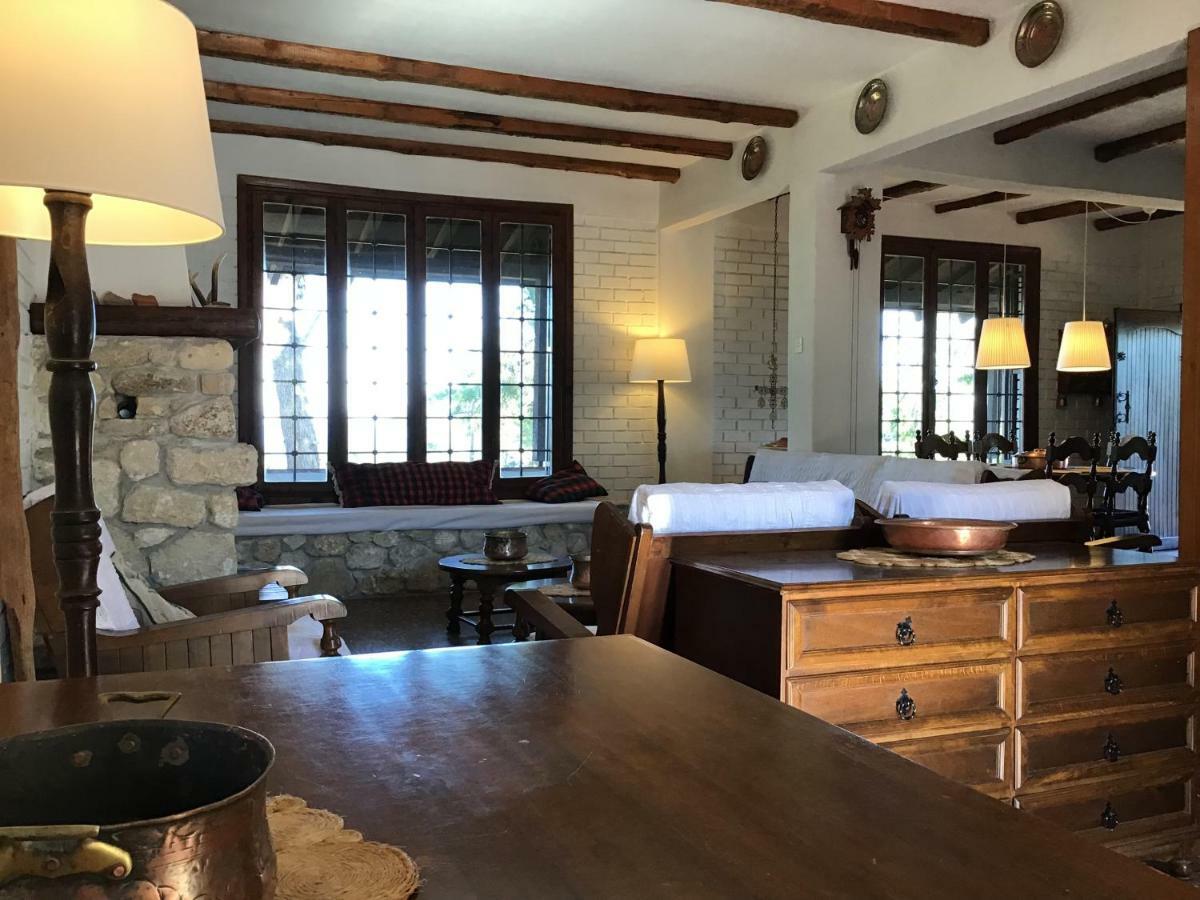 Wild Oaks Cottage Kriopigi Bagian luar foto